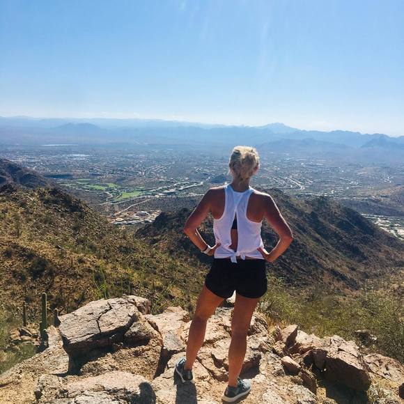 Meet your Posher, Lisa - Picture 1 of 3